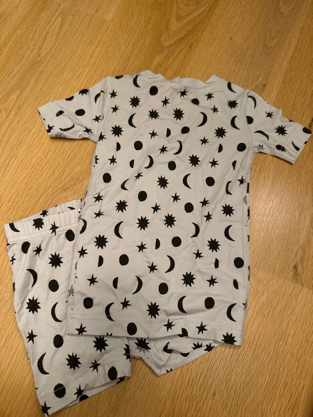 Hanna Andersson Gray Moon & Stars Short Pajama Set